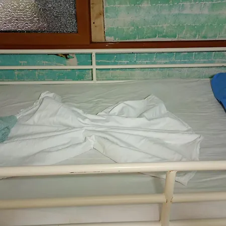 War Bunker Nr1 ホステル