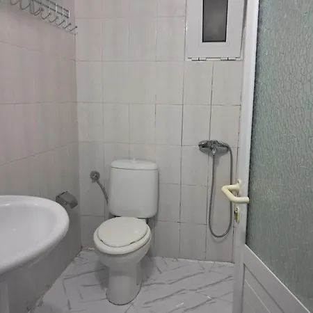 War Bunker Vandrarhem Sarandë