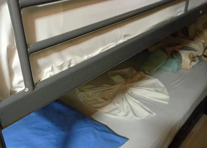 War Bunker Nr1 ホステル Sarandë