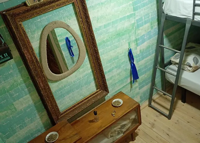 War Bunker Nr1 ホステル