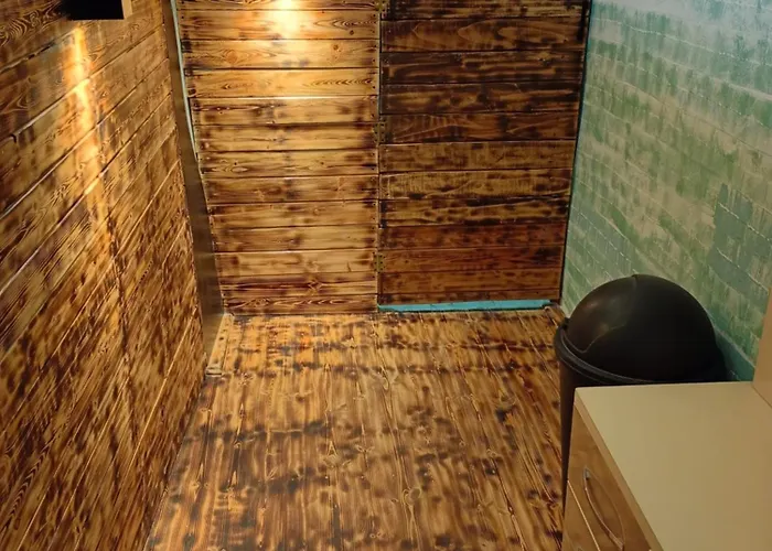 ホステル War Bunker Nr1 *